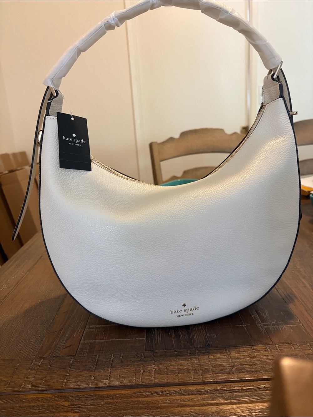 kate spade meringue pebbled leather shoulder bag with gold-tone logo